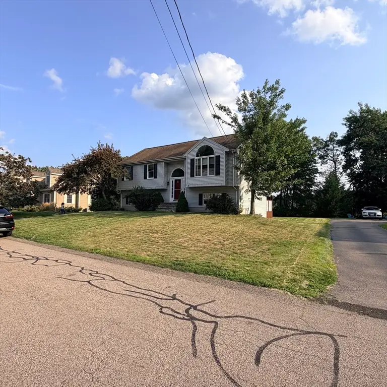 11 Thyme Ln, North Attleboro, MA 02760 - #1
