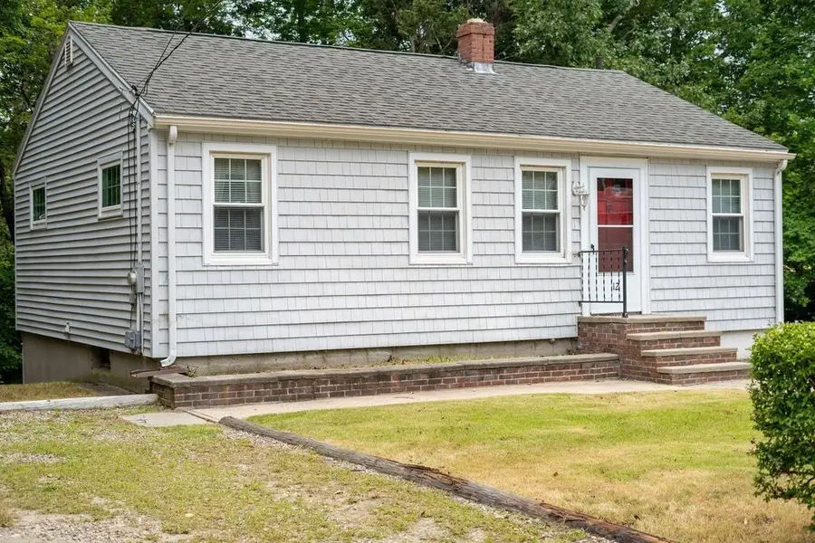 12 Richie Rd, Douglas, MA 01516 - #2