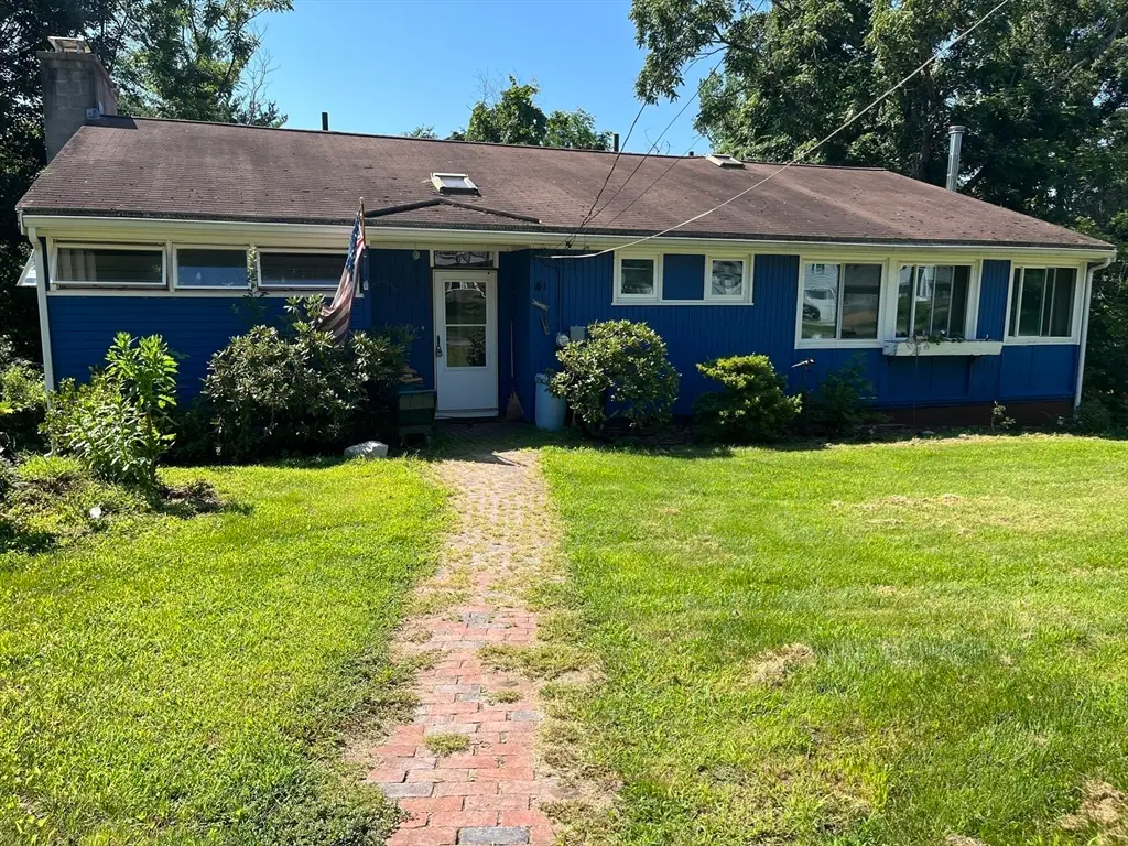 41 Iroquois Street, Worcester, MA 01602 - #1