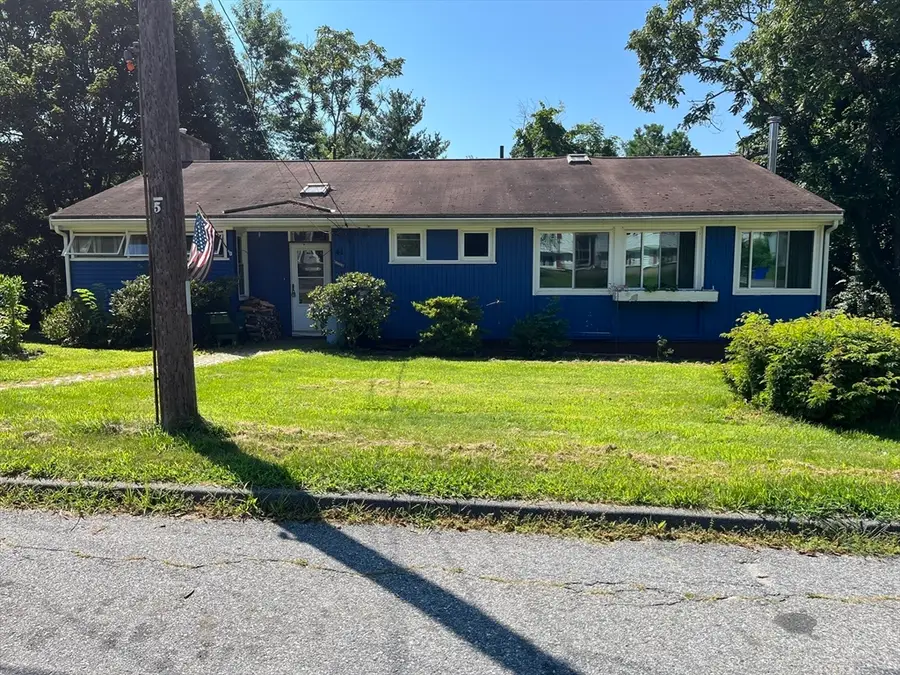 41 Iroquois Street, Worcester, MA 01602 - #2