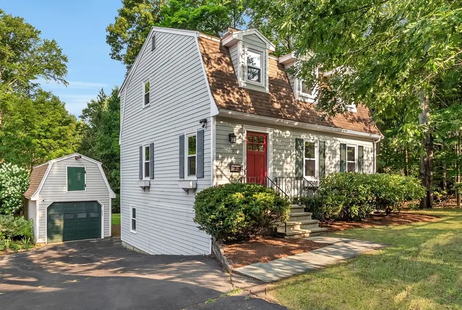 81 Seaver St, Wellesley, MA 02481 - #2