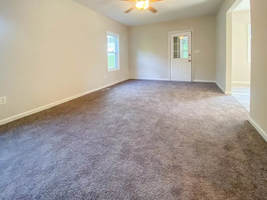 6 Carter Street, Webster, MA 01570 - #2