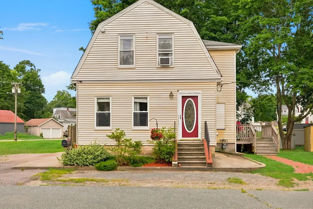 10 Sumner Ave, Middleboro, MA 02346 - #1