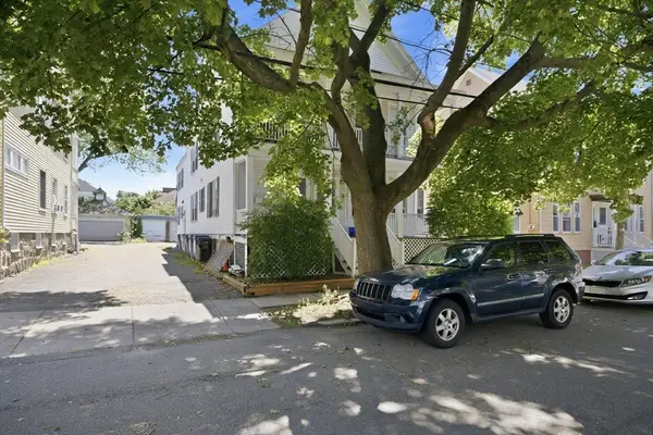 11 Gardner St #4, Salem, MA 01970