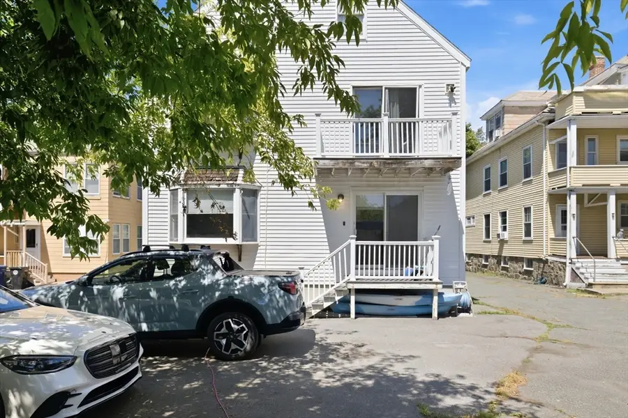 11 Gardner St #4, Salem, MA 01970 - #3