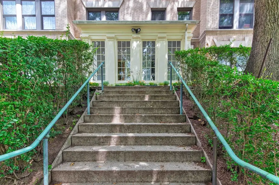 1584 Beacon St #A, Brookline, MA 02446 - #3