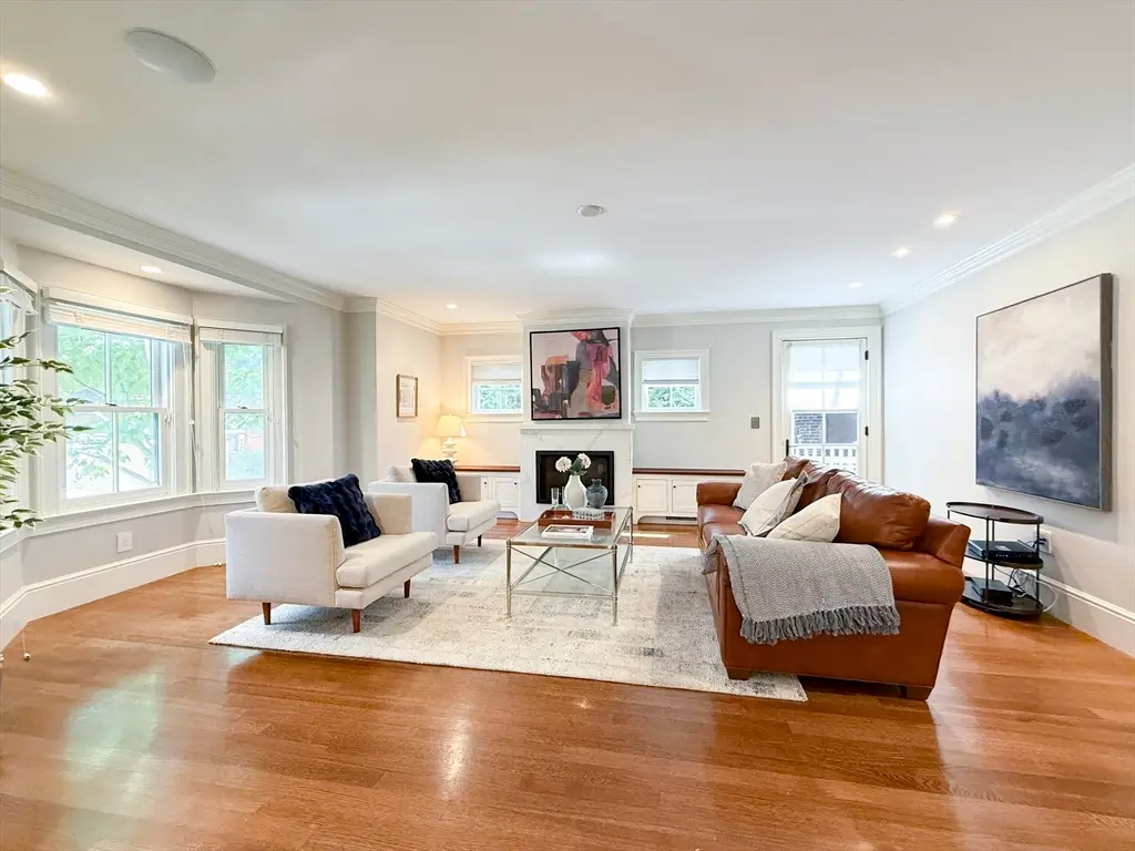 35 Willard St, Cambridge, MA 02138 - #1