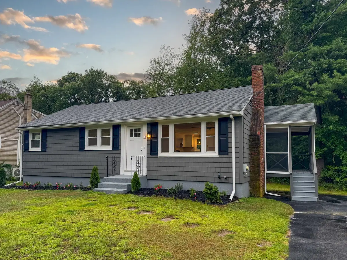 13 Center St, Medway, MA 02053 - #1