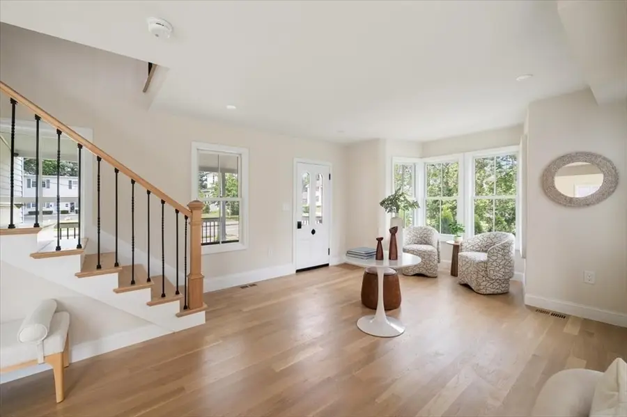 30 Shore St, Falmouth, MA 02540 - #3