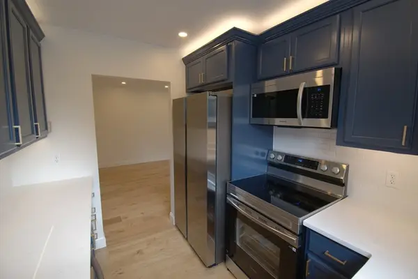 200 Fellsview Terrace #205B, Stoneham, MA 02180