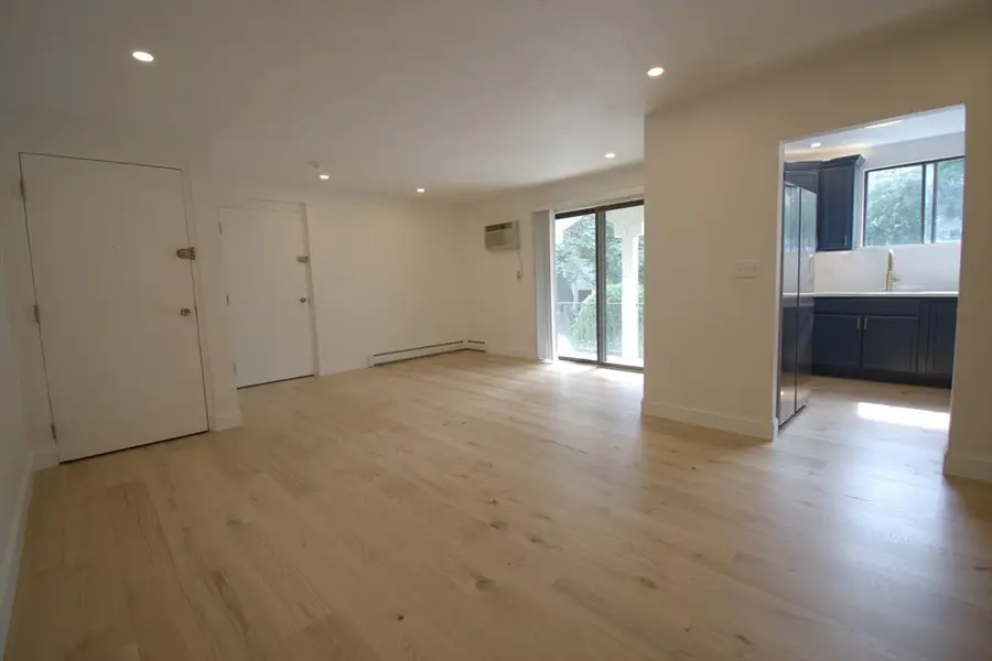 200 Fellsview Terrace #205B, Stoneham, MA 02180 - #3