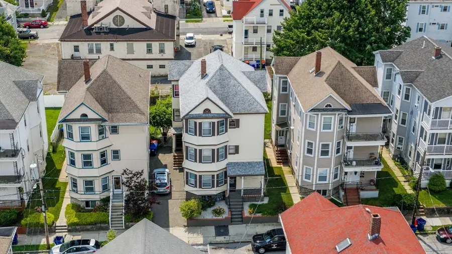 198 Eugenia St, New Bedford, MA 02745 - #3