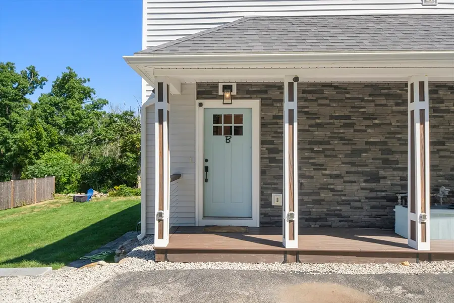 54 Canterbury St, Hingham, MA 02043 - #3