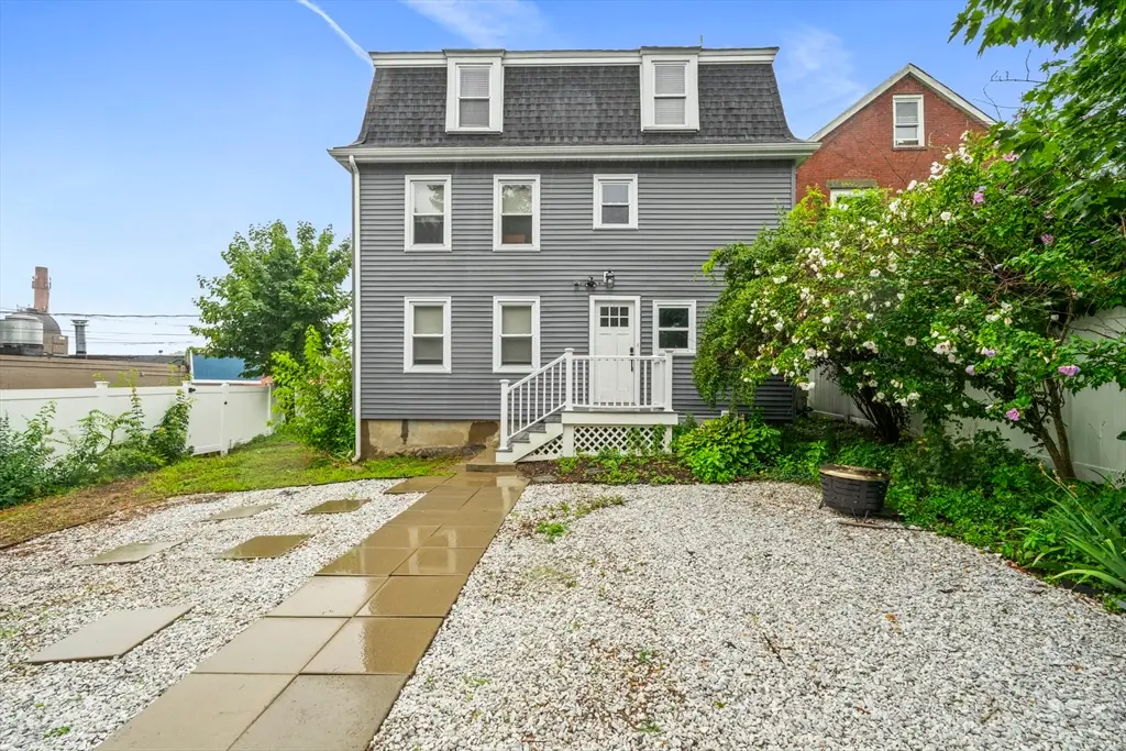 2 Stones Ct, Framingham, MA 01701 - #1