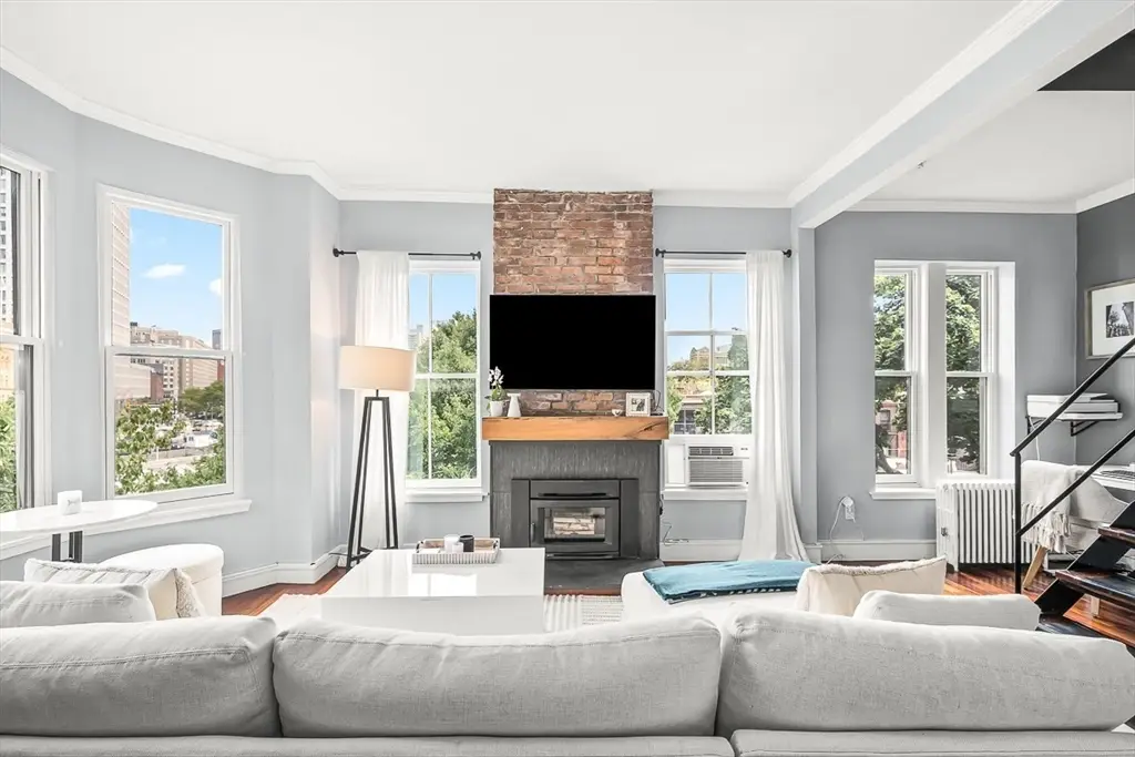 17 Cazenove St #408, Boston, MA 02116 - #1