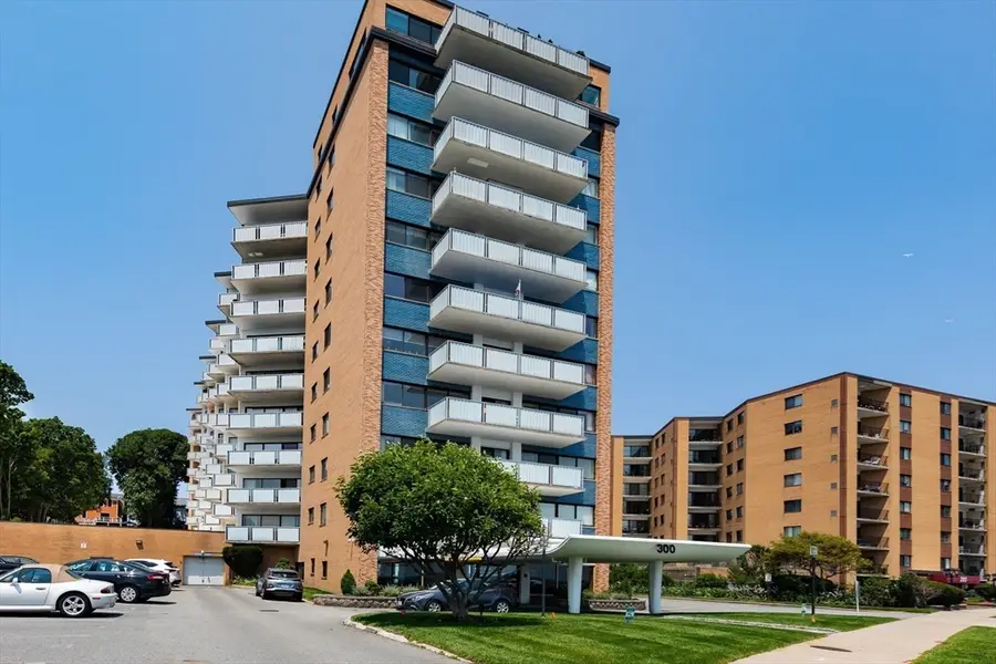 300 Lynn Shore Dr #903, Lynn, MA 01902 - #2