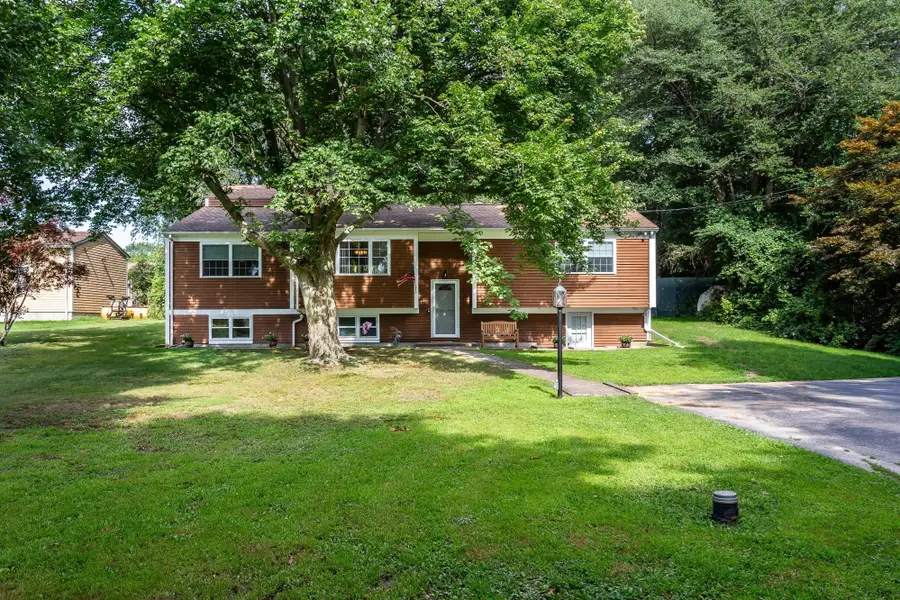 3235 Sharps Lot Rd, Dighton, MA 02715 - #3