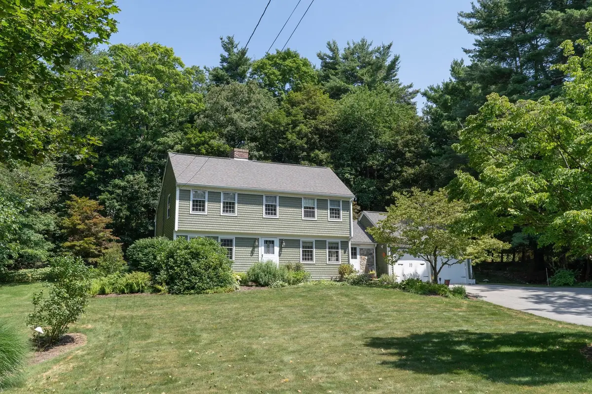 32 Mcgregory Rd, Sturbridge, MA 01566 - #1