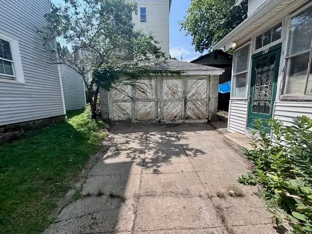 41 Mount Vernon St, Lowell, MA 01854 - #3