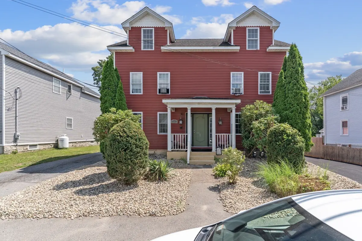122 Winthrop St, Taunton, MA 02780 - #1