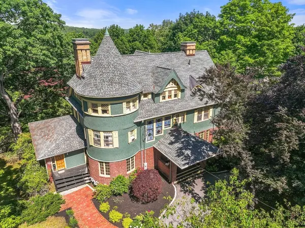 379 Central, Newton, MA 02466