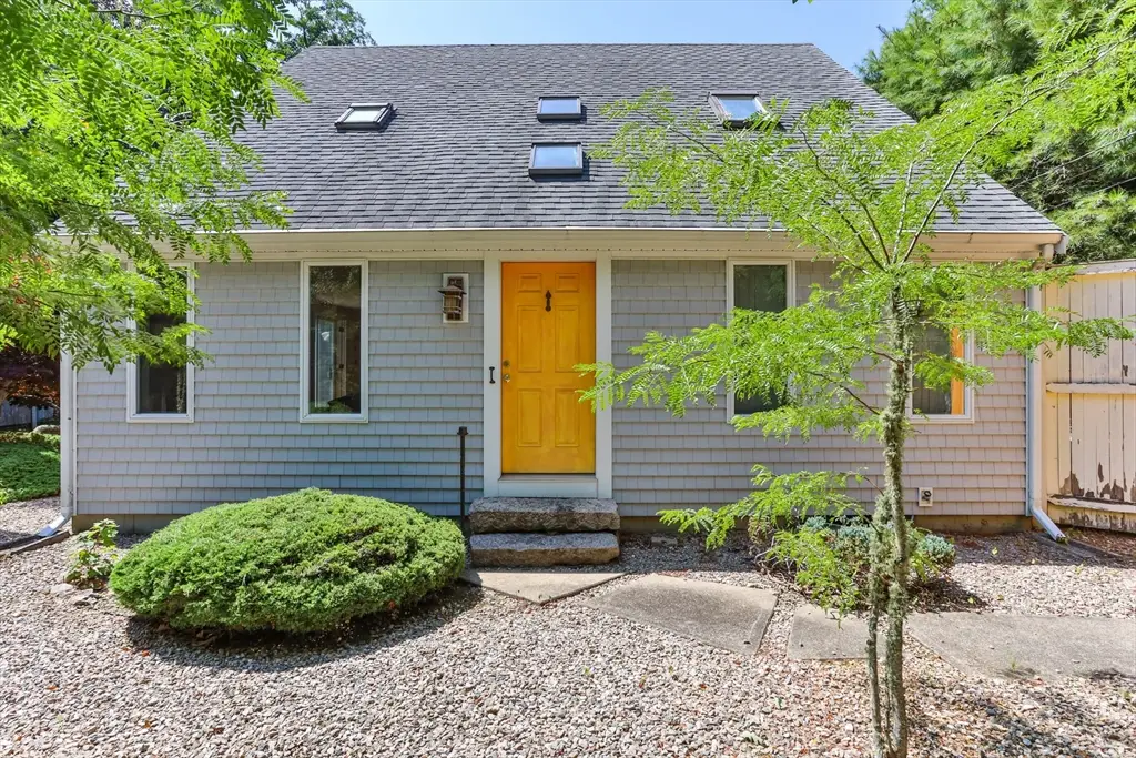 21 Mill Road, Falmouth, MA 02540 - #1