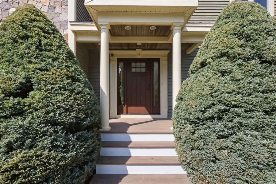 14 Pleasant St, North Reading, MA 01864 - #2