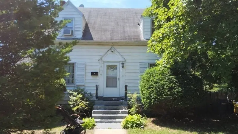 404 Homer St, Newton Center, MA 02459 - #1