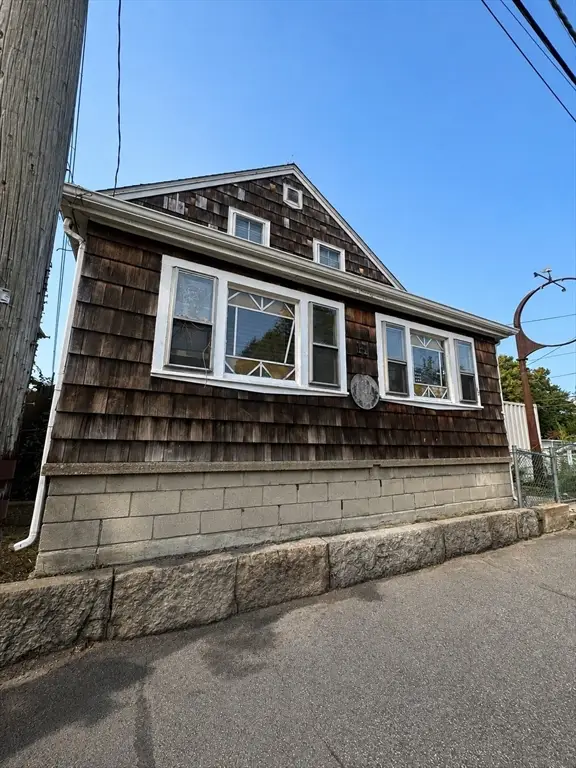 45 Durfee St, New Bedford, MA 02740 - #1