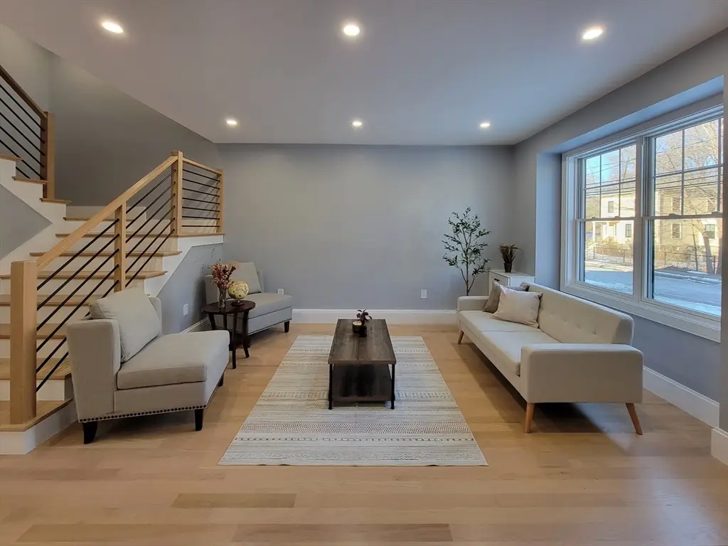 55 Oak Ave, Newton, MA 02465 - #1