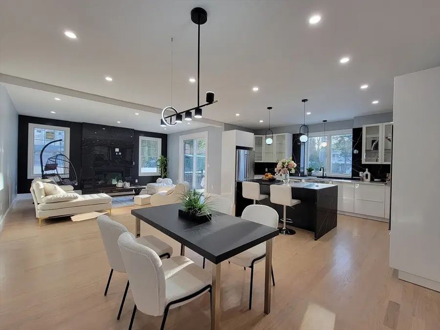 55 Oak Ave, Newton, MA 02465 - #2