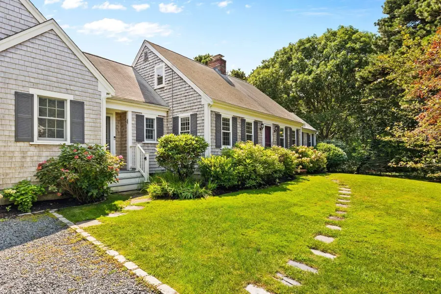 11 Barnes Lane, West Yarmouth, MA 02673 - #2