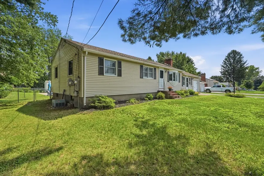 25 Paulson Dr, West Springfield, MA 01089 - #2
