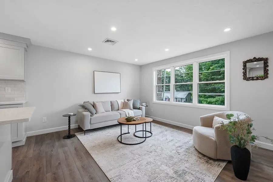 5 Forest Hill Dr, Worcester, MA 01609 - #3
