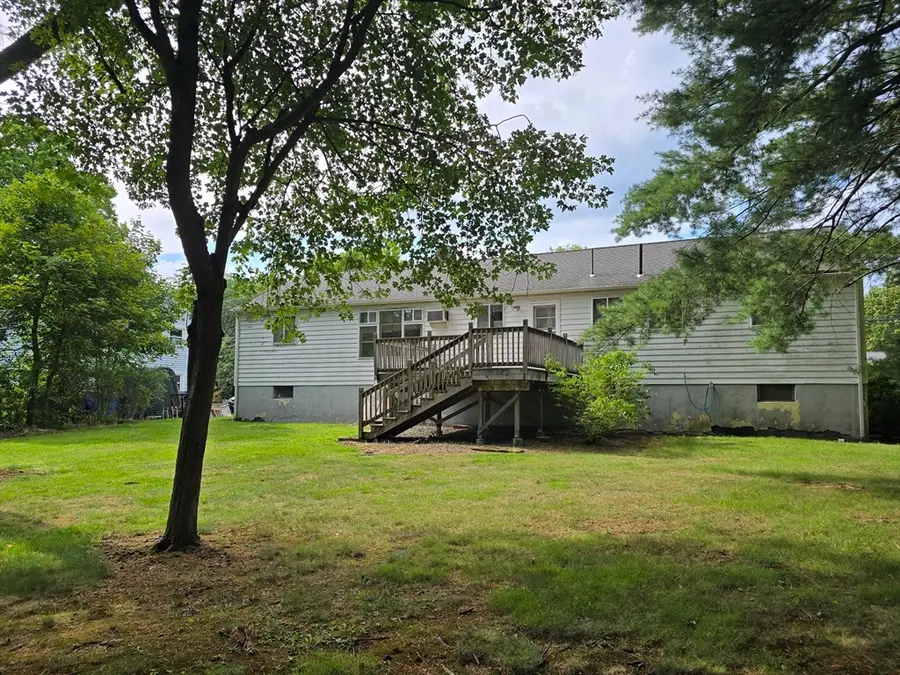 984 Pleasant St, Framingham, MA 01701 - #2