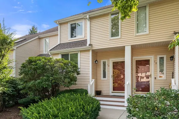 79 Gaslight Ln #79, Easton, MA 02356
