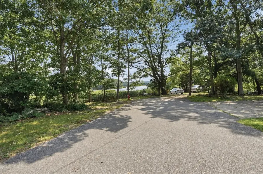 4 Point St, Assonet, MA 02702 - #2