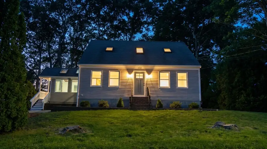 664 Norman St, Fall River, MA 02721 - #2