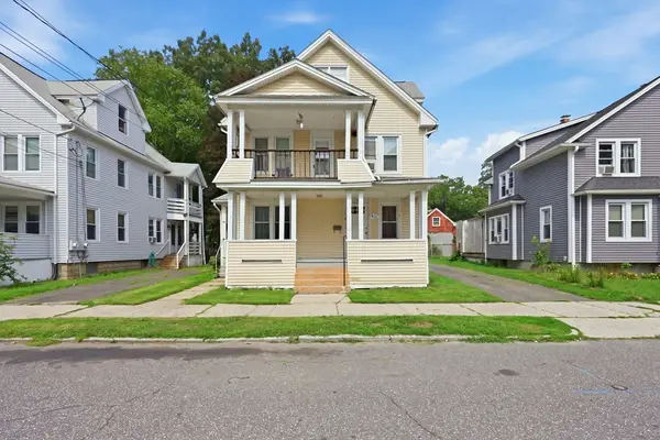 117-119 Groveland St, Springfield, MA 01108