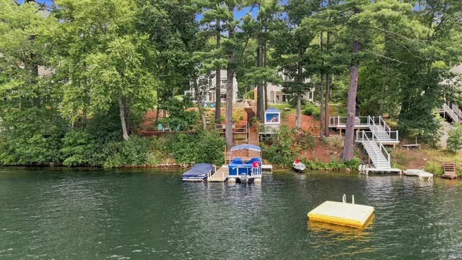 24 Laurelwood Dr, Webster, MA 01570 - #2