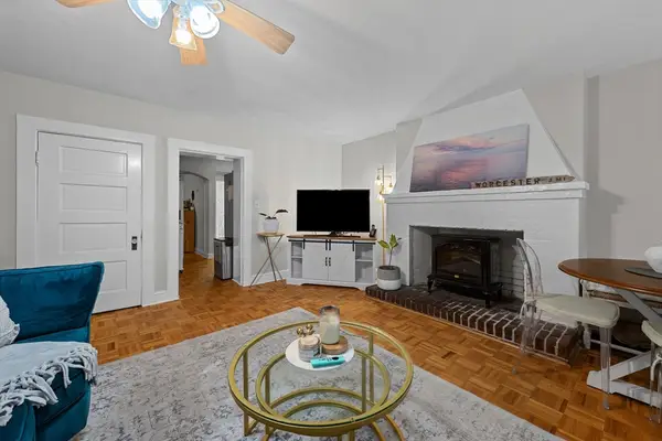 36 Elm St #B, Worcester, MA 01609
