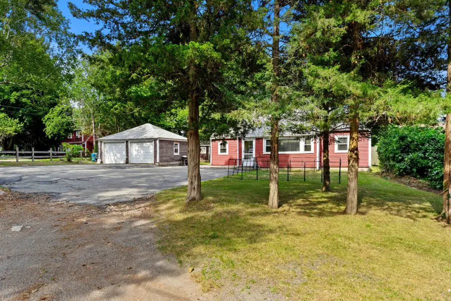 2 Hill Top Ln, Rockport, MA 01966 - #2