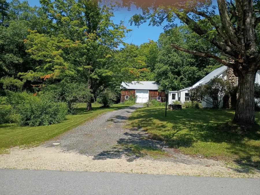 182 Neilson Rd, New Salem, MA 01833 - #3