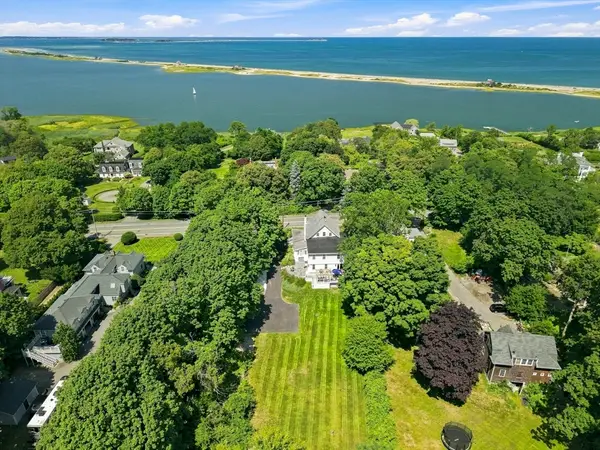 65 Warren Ave, Plymouth, MA 02360