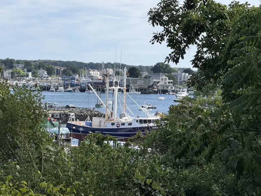 4 Scott St, Gloucester, MA 01930 - #2