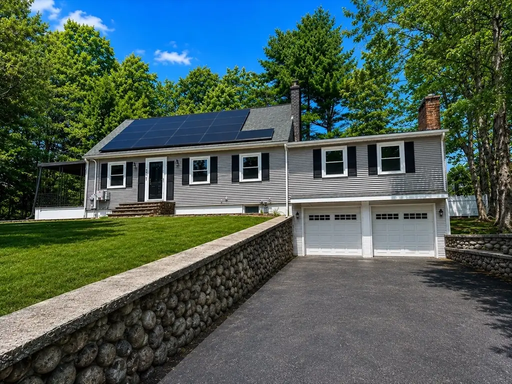 40 Neal St, Walpole, MA 02081 - #1