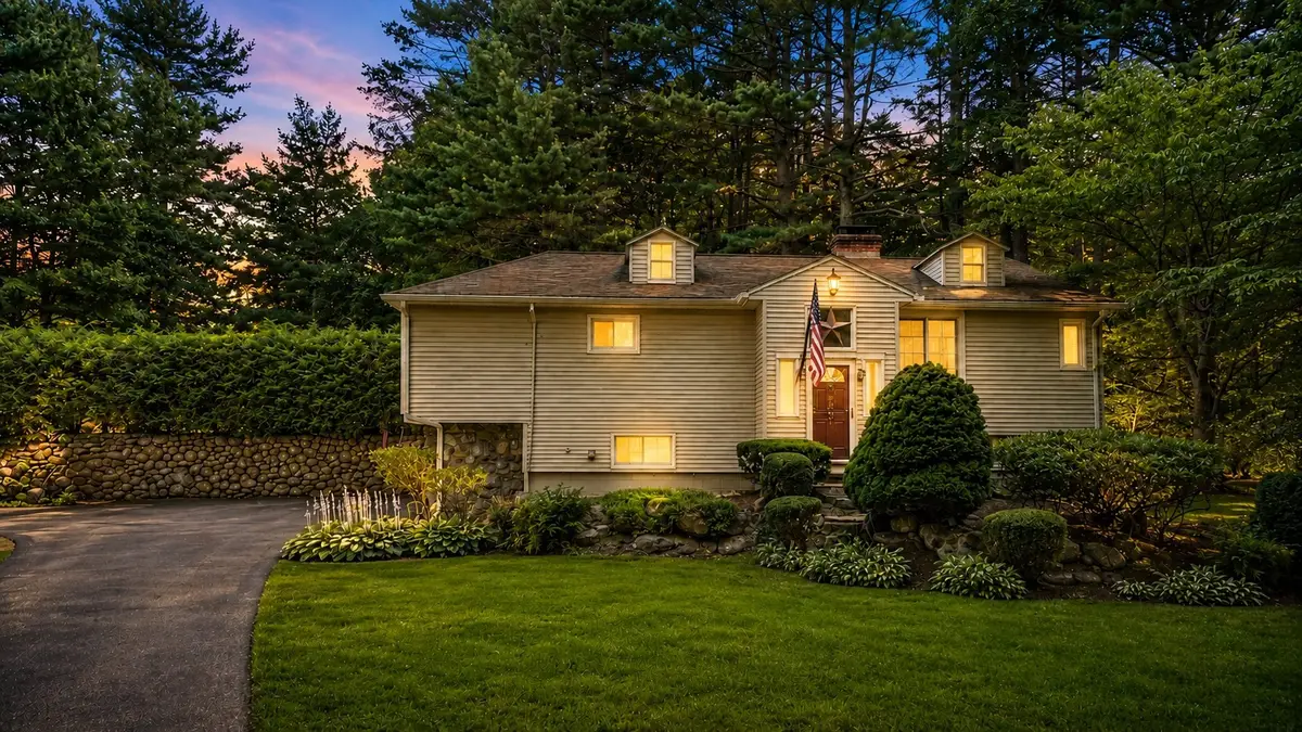 137 Wilson St, Spencer, MA 01562 - #1