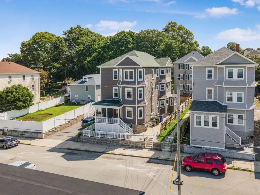 68 Liberty St, Fall River, MA 02724 - #2