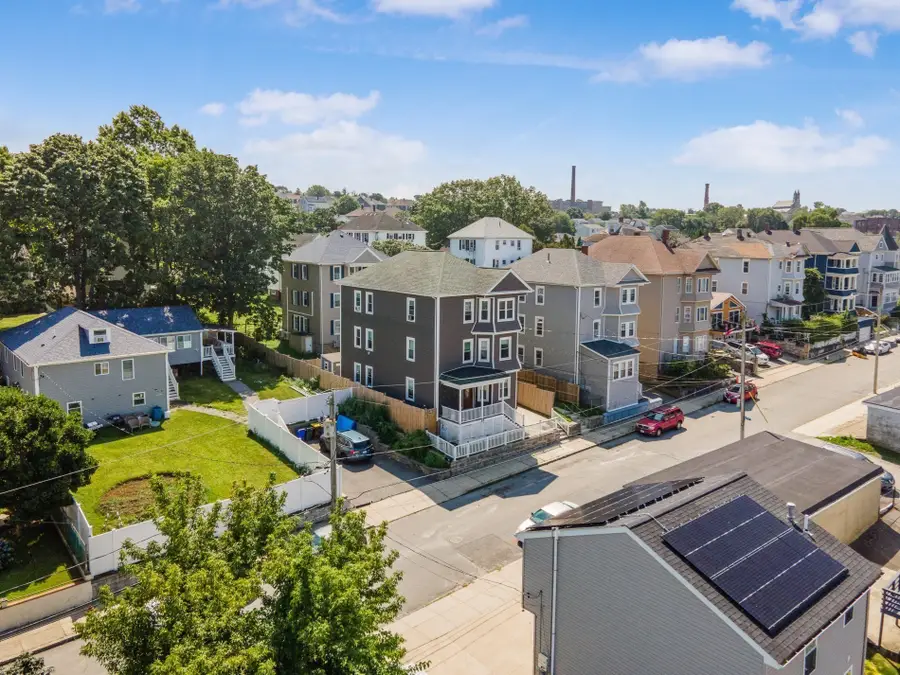 68 Liberty St, Fall River, MA 02724 - #3