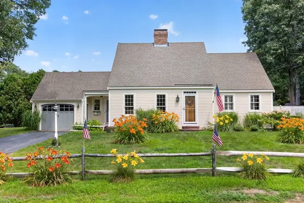 10 Bray Farm Rd S, Yarmouth, MA 02675